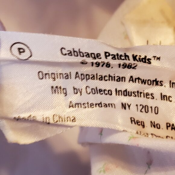 Vintage 1985 Cabbage Patch Kid Brown Hair Brown Eyed Girl.  GUC - Picture 8 of 8